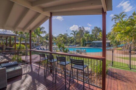 Resort 8 guests, with pool