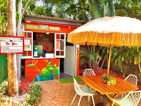 Gîte confortable, 3 voyageurs, avec piscine