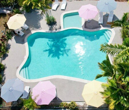 Resort 6 guests, with pool