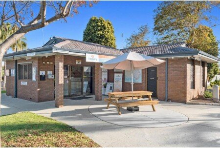 Resort 1 guest, with pool