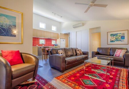 House 2 bedrooms, with garden