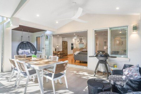 House 3 bedrooms, with pool