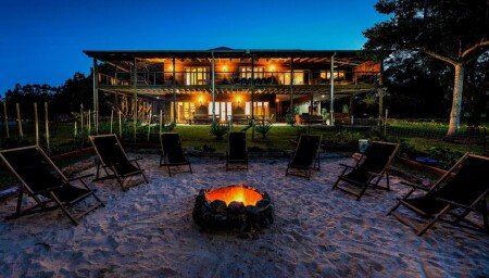 Villa 16 guests, with jacuzzi