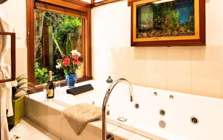 Bed and breakfast 2 guests, with pool