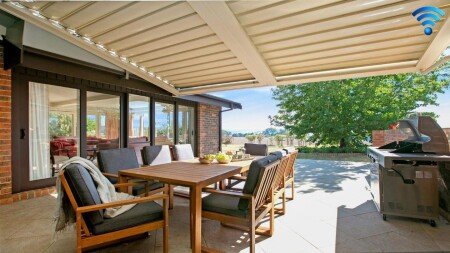 House 6 bedrooms, with wifi