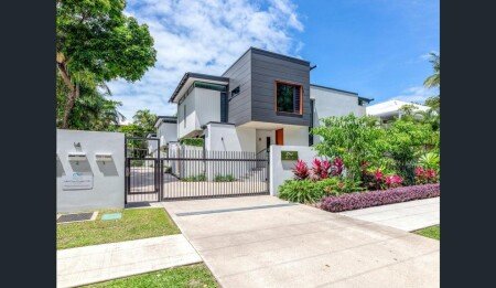 Villa 4 bedrooms, with pool