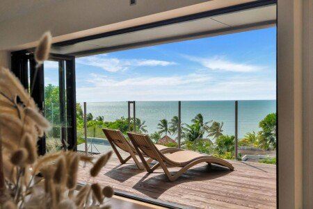 House 4 bedrooms, with pool