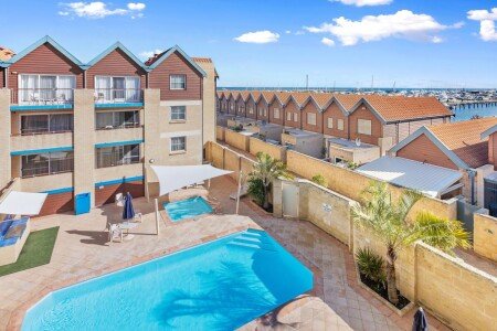 Apartment 6 guests, with pool