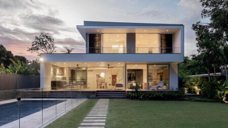 House 6 bedrooms, with pool