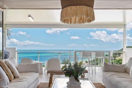 House 5 bedrooms, with parking