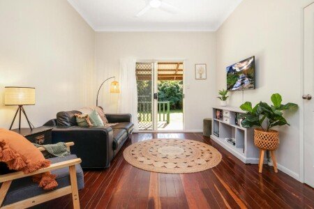 House 2 bedrooms, with garden