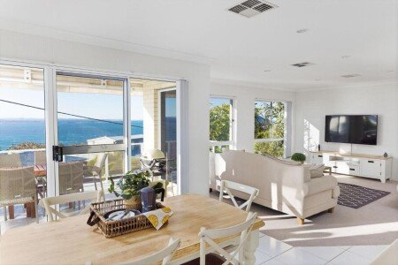 House 3 bedrooms, with air conditioning