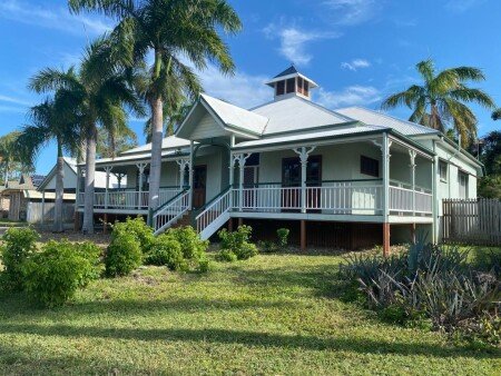 Villa 4 bedrooms, with pool