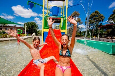 Resort 6 guests, with pool