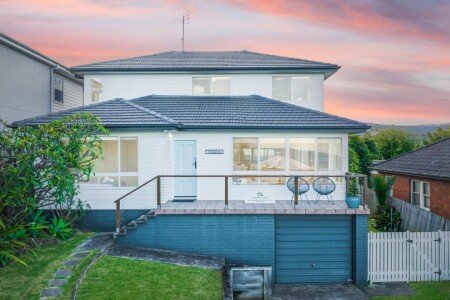 House 4 bedrooms, with pool