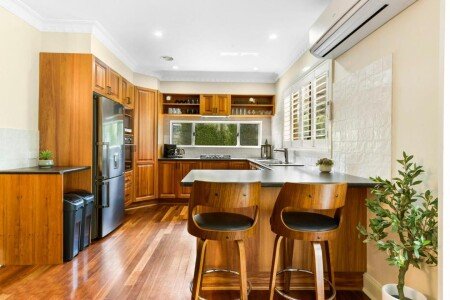 House 5 bedrooms, with garden