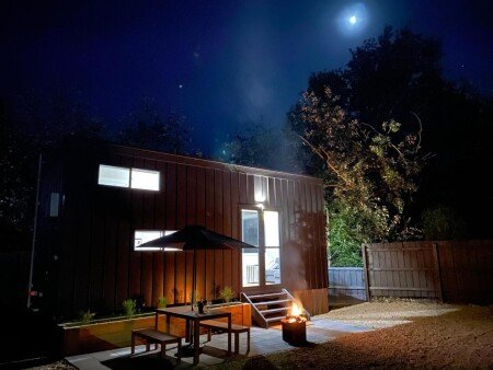 Bed and breakfast 1 bedroom, with garden