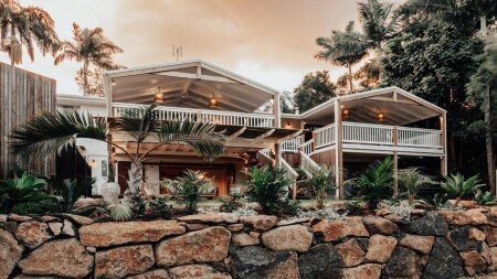 House 6 bedrooms, with pool