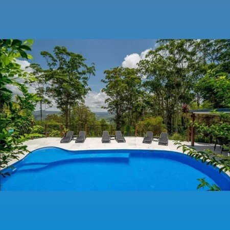 Bed and breakfast 1 bedroom, with pool