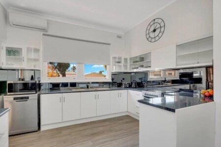 House 4 bedrooms, with garden