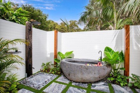 House 2 bedrooms, with garden