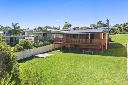 House 3 bedrooms, with parking