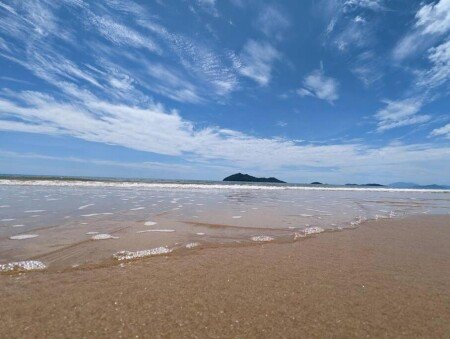 House 3 bedrooms, with garden