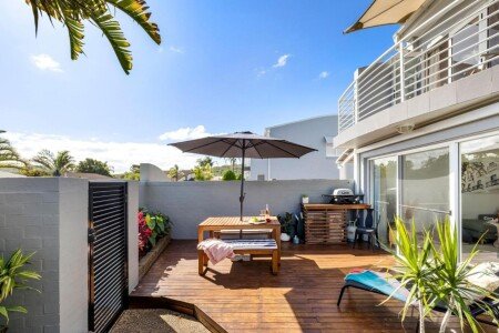 House 3 bedrooms, with pool