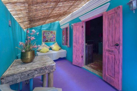 Bed and breakfast 4 guests, with pool