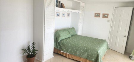 Bed and breakfast 1 bedroom, with pool