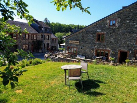 Bed and breakfast 2 voyageurs, avec piscine