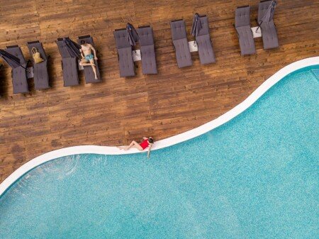 Hotel con piscina