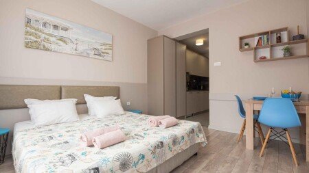 Wohnung 1 Schlafzimmer, mit Klimaanlage