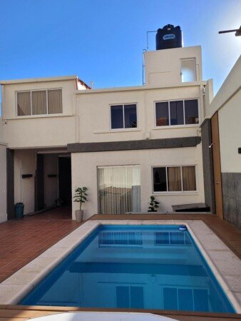 Hostal 4 huéspedes, con jacuzzi