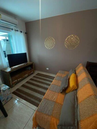 @todoptHouse 2 bedrooms, with garden