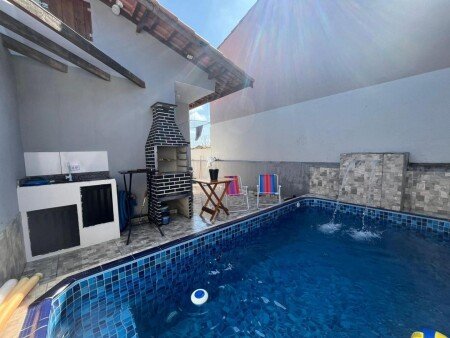 Casa 2 quartos, com piscina