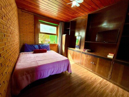 Pousada / Bed and breakfast 1 quarto, com estacionamento