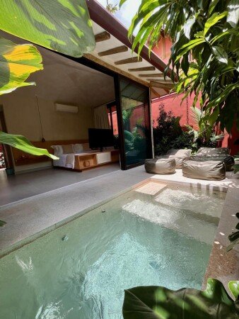 Hotel com piscina