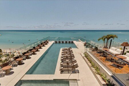 Hotel con piscina