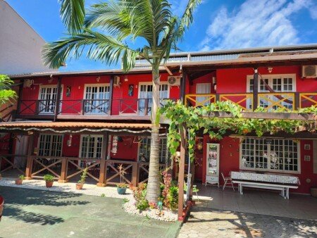 @todopt 4 guests, with garden