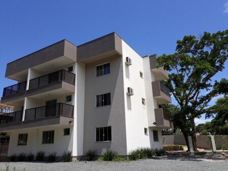 Apartamento 1 convidado, com jardim