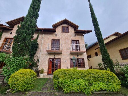 Casa 4 quartos, com jacuzzi