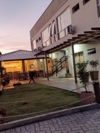 Pousada da juventude 1 quarto, com jardim