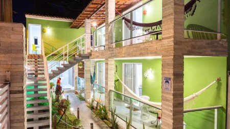 Hotel com jardim