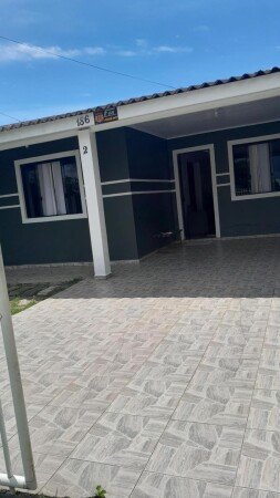 Casa 1 quarto, com jardim