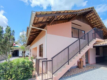 Apartamento 2 quartos, com jardim