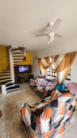 Casa 3 quartos, com jardim