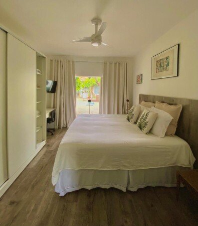 Pousada / Bed and breakfast 1 convidado, com jardim