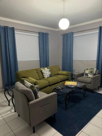 Apartamento 5 huéspedes, con jardín