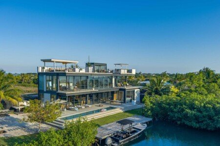 House 4 bedrooms, with pool